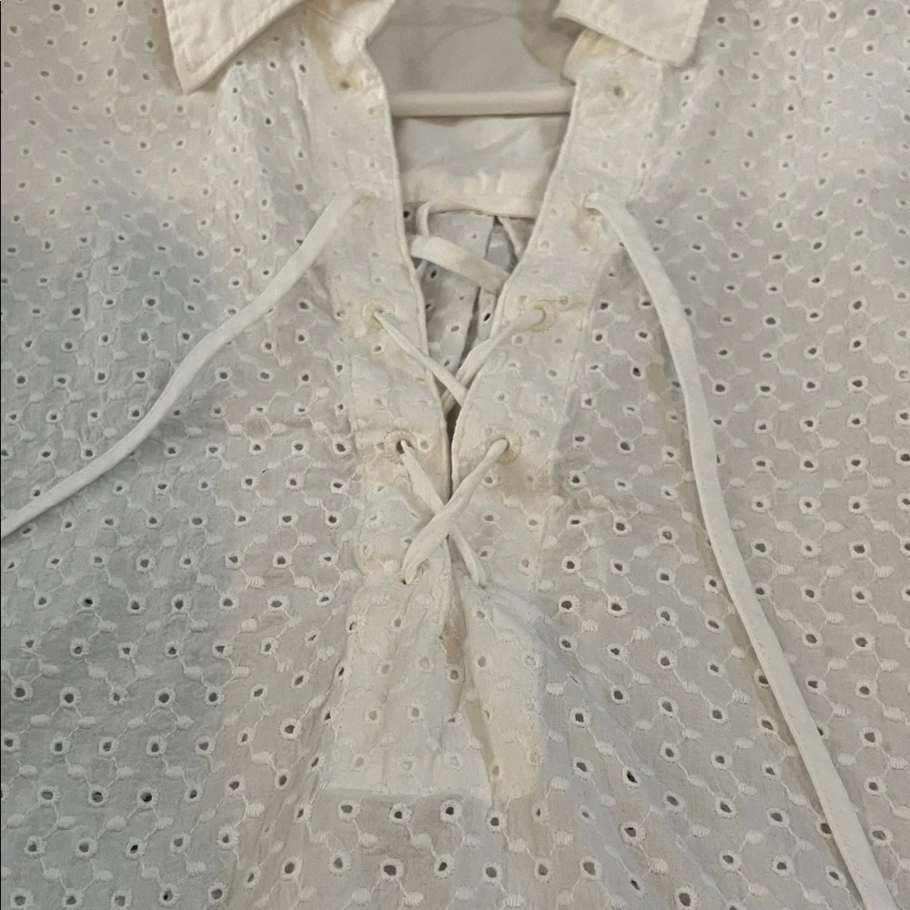 GAP White Eyelet Blouse - Picture 3 of 3